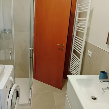 Near Expo And Center Werona