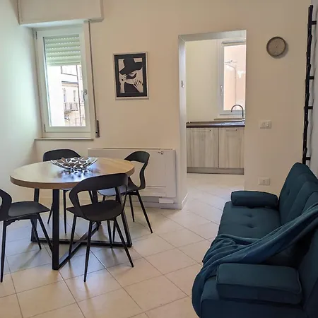 Near Expo And Center * Werona