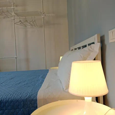 Near Expo And Center Apartament Werona