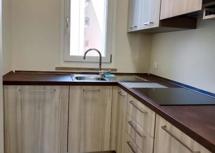 Near Expo And Center *